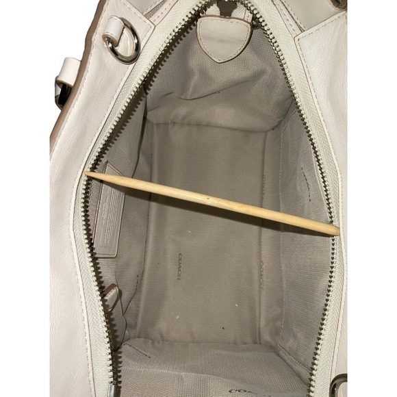 COACH CROSBY CARRYALL IN CROSSGRAIN LEATHER GOLD/CHALK - Picture 11 of 16